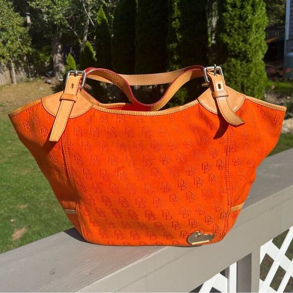 DOONEY & BOURKE Classic Orange Tote Bag - Picture 9 of 16